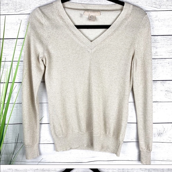 Banana Republic V-neck Sweater - Picture 1 of 3